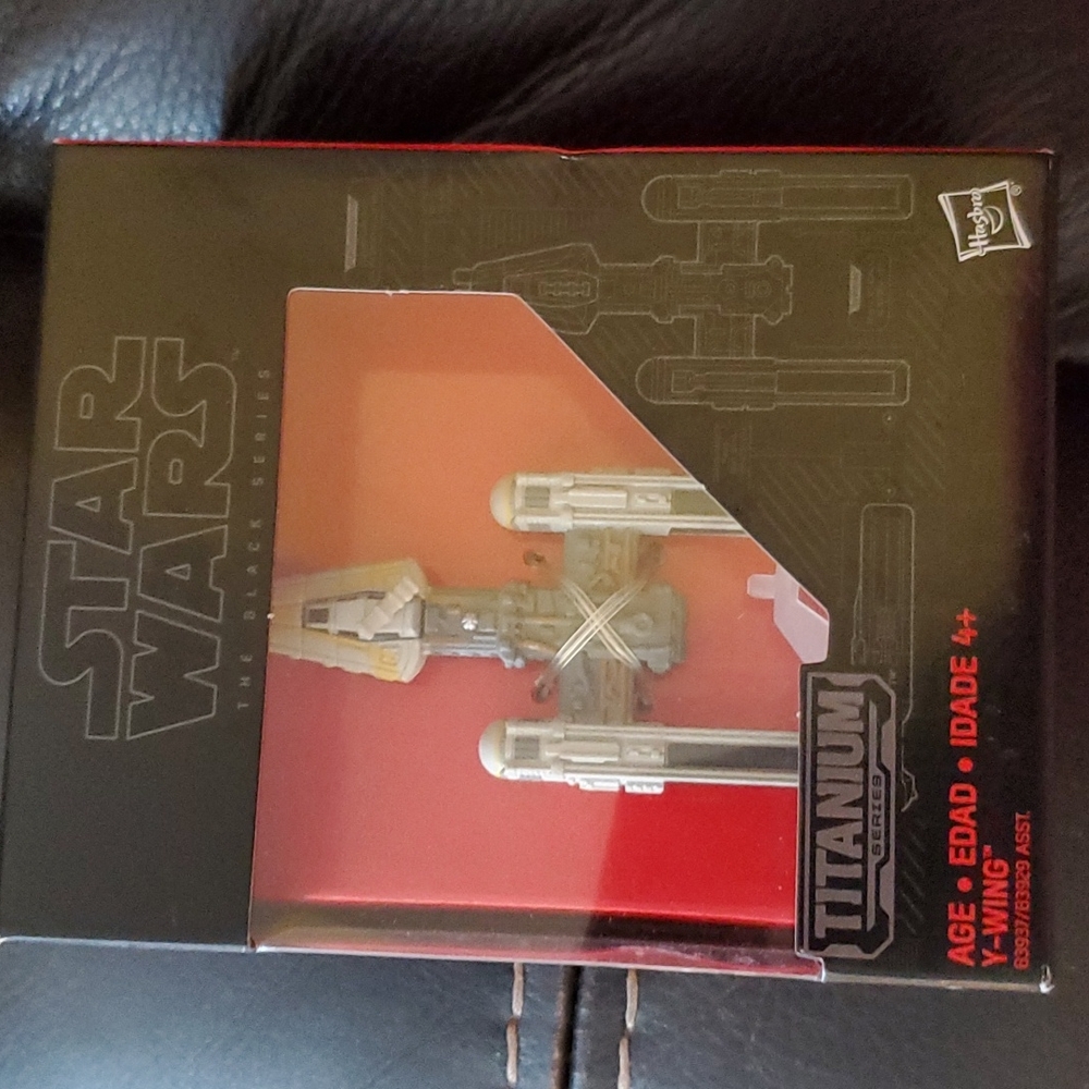 Star Wars Y-Wing Titanium Collection